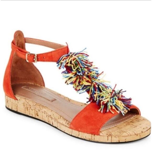 Vacation Bundle | Tahari Floral Blazer + BCBG Pom-Pom Sandals (Size 2 & 36.5) - Picture 7 of 13